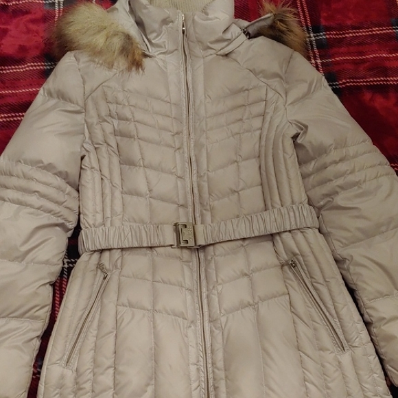 Guess Jackets & Blazers - Cream Puffer Jacket with Hood and Belt